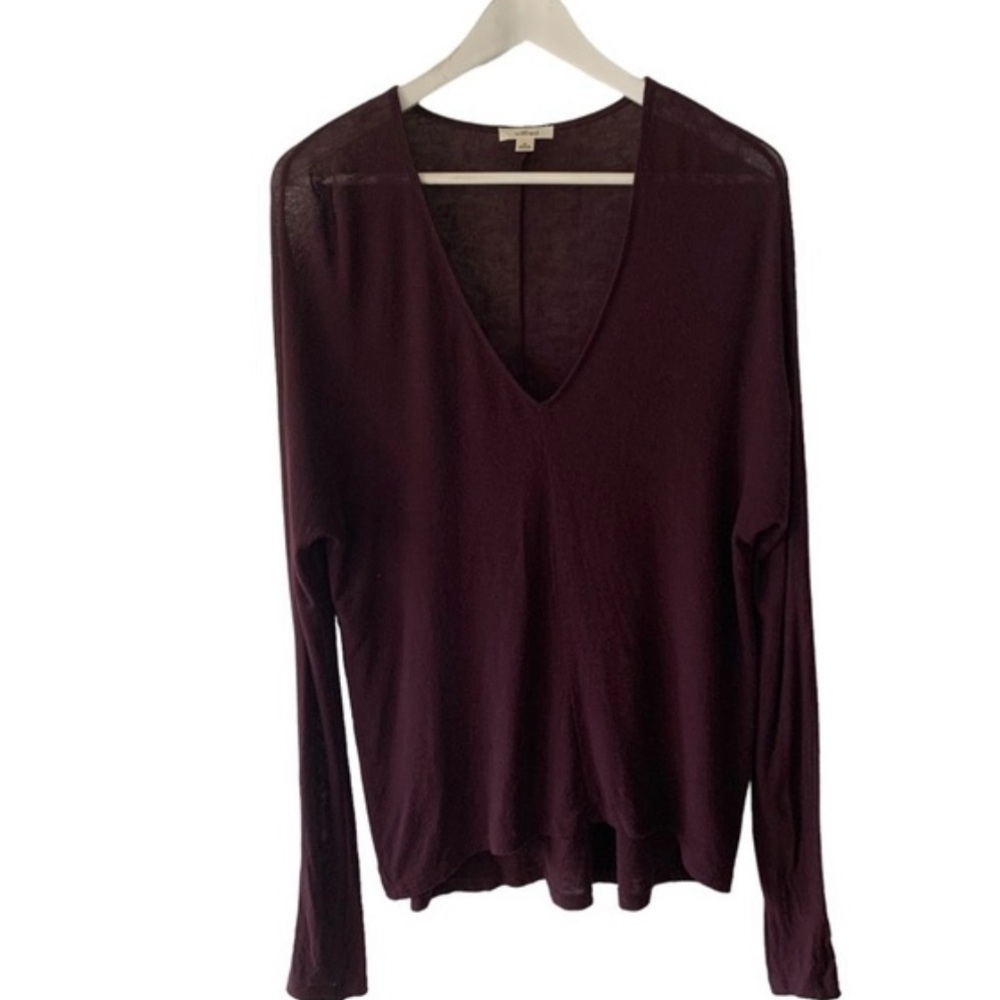 Aritzia Wilfred V-Neck Lightweight Sweater Size XS Plum Dark Purple Long Sleeves - Picture 10 of 10